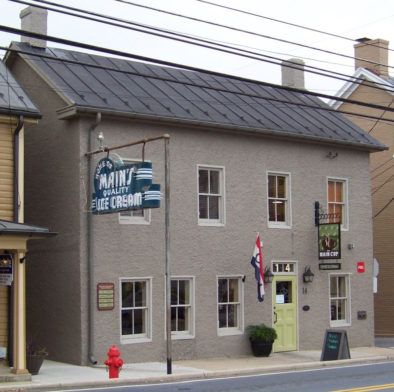 12 Maryland Small-Town Restaurants Overflowing With Charm - Decor Hint The Main Cup