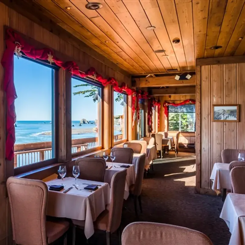 These 13 Charming Country Restaurants In California Are Worth The Detour - Decor Hint The Restaurant At River's End, Jenner