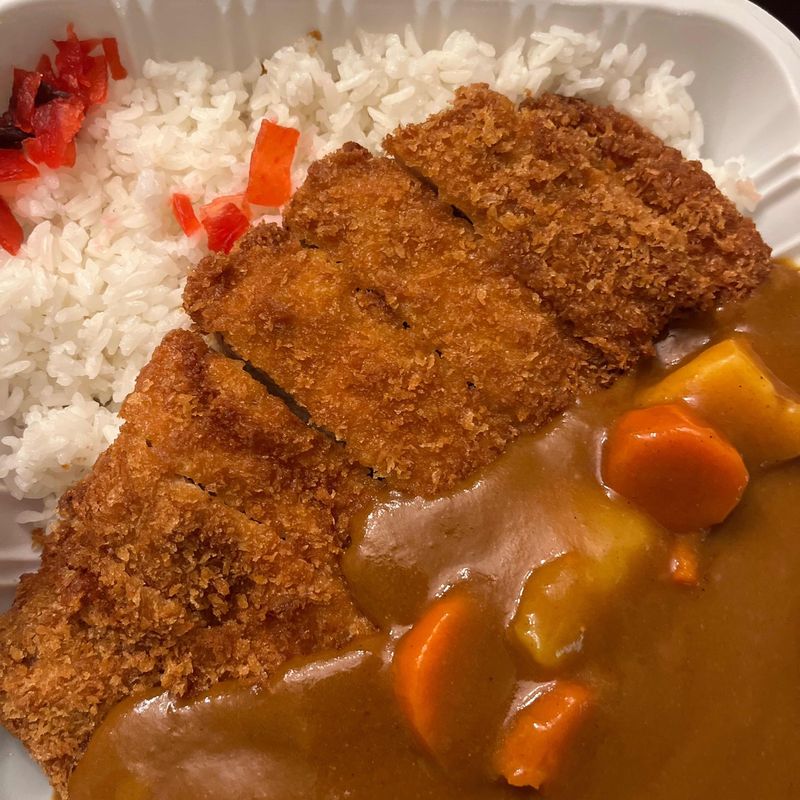 The Giant Pork Tenderloin Sandwiches In California Everyone Talks About - Decor Hint Volcano Curry - San Francisco