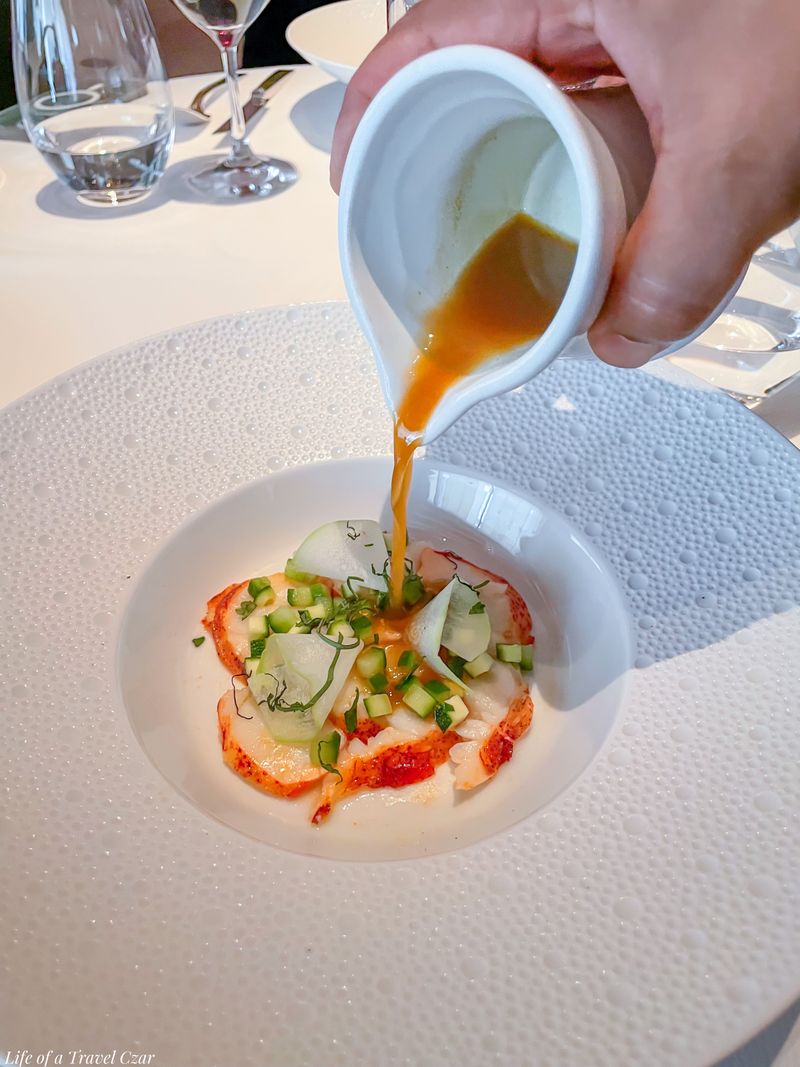 12 Must-Visit Florida Restaurants That Should Be On Every Foodie's Bucket List - Decor Hint Le Bernardin-Style Fine Dining Experience In Miami