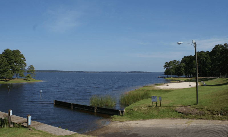 10 Hidden Lakes In Louisiana That Locals Guard Like Gold - Decor Hint Lake Vernon