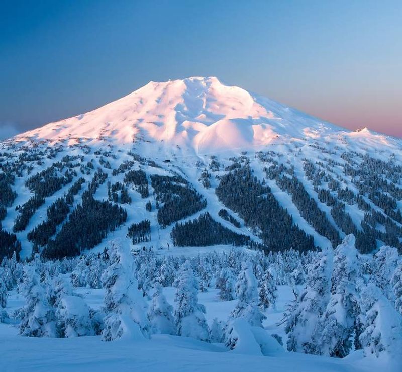Oregon's Top Winter Holiday Destinations You Can't Miss - Decor Hint Mount Bachelor