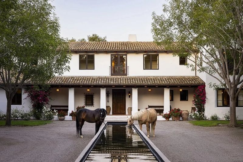 Ranch / Equestrian-Style Properties