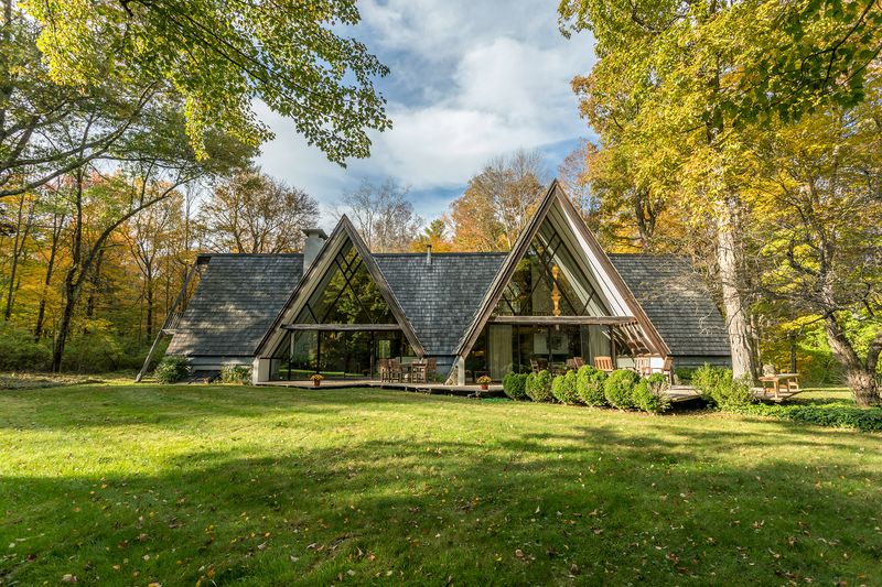 14 Home Styles In New Jersey That Just Don't Sell Anymore - Decor Hint Contemporary A-Frames