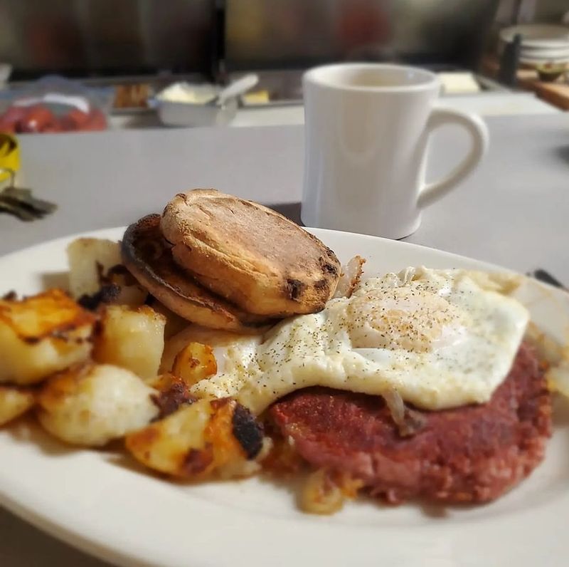 15 The Timeless New England Breakfast Spots Everyone In Massachusetts Should Try - Decor Hint Wheelhouse Diner - Quincy