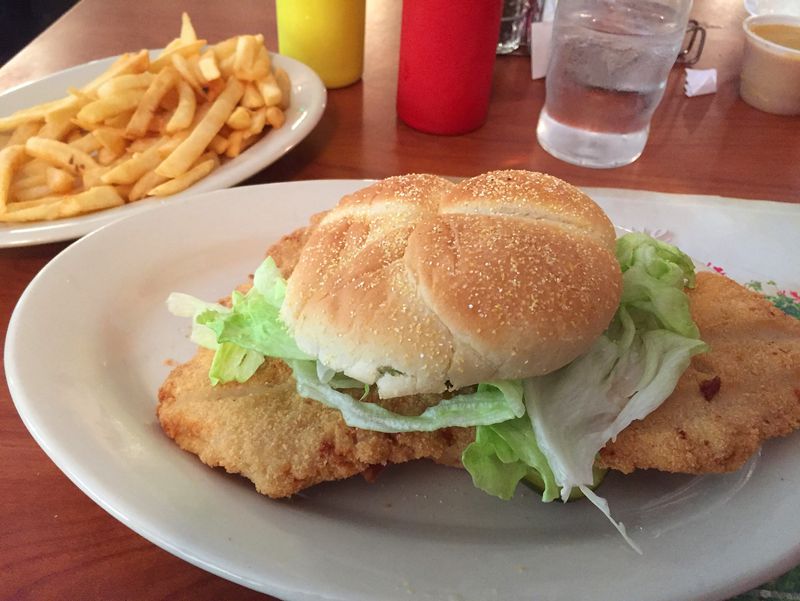 11 Indiana Fish Fry Favorites Locals Line Up For Every Friday - Decor Hint Roberts Americus Restaurant