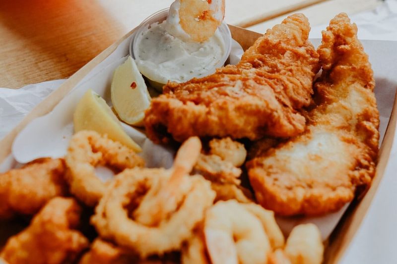 10 Can't-Miss All-You-Can-Eat Seafood Spots In Georgia For Unlimited Plates - Decor Hint Skippers Fish Camp - St. Marys