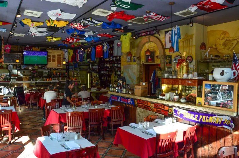 14 Oregon Italian Restaurants So Authentic Locals Hope You'll Never Find Them - Decor Hint Piazza Italia in Portland