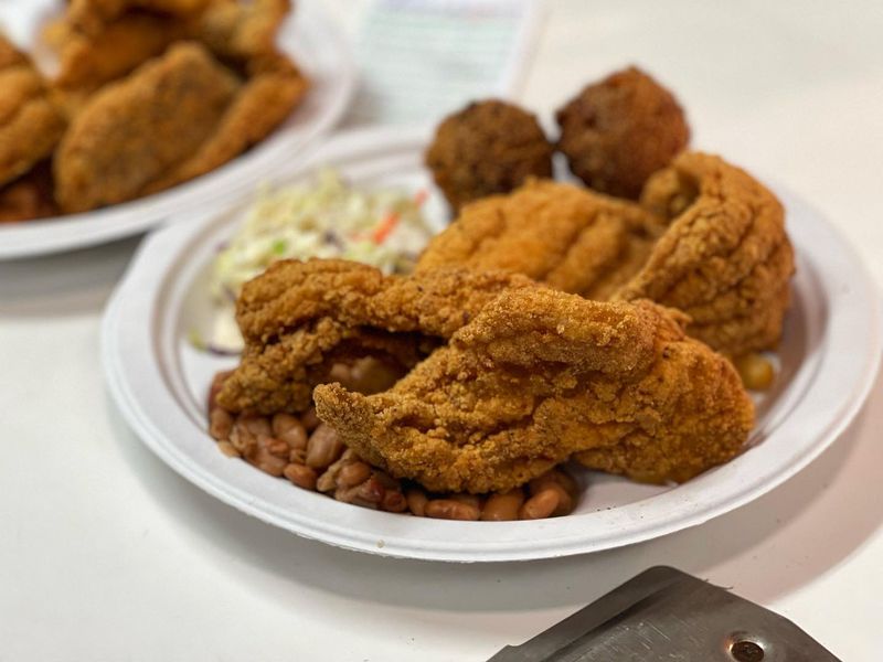 10 Texas Catfish Houses Where The Crunch Speaks For Itself - Decor Hint Leona Country Store – Leona