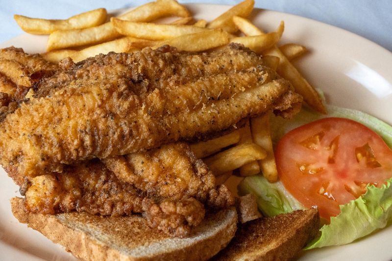 11 Colorado Catfish Spots Where Locals Line Up For Heaping Plates Of Southern Flavor - Decor Hint Randall's - Denver