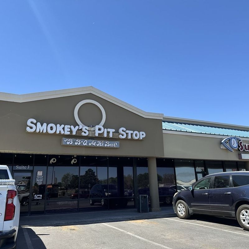 Smokey's Pit Stop