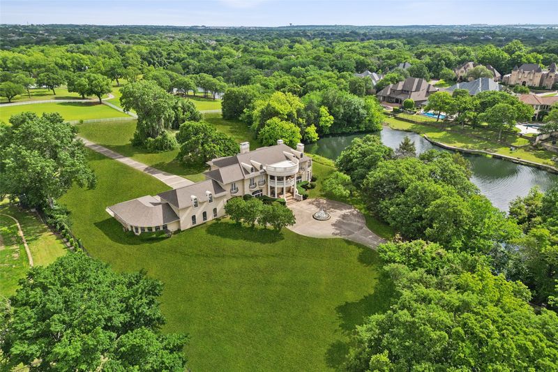 Colleyville: Secluded Luxury With Country Club Living