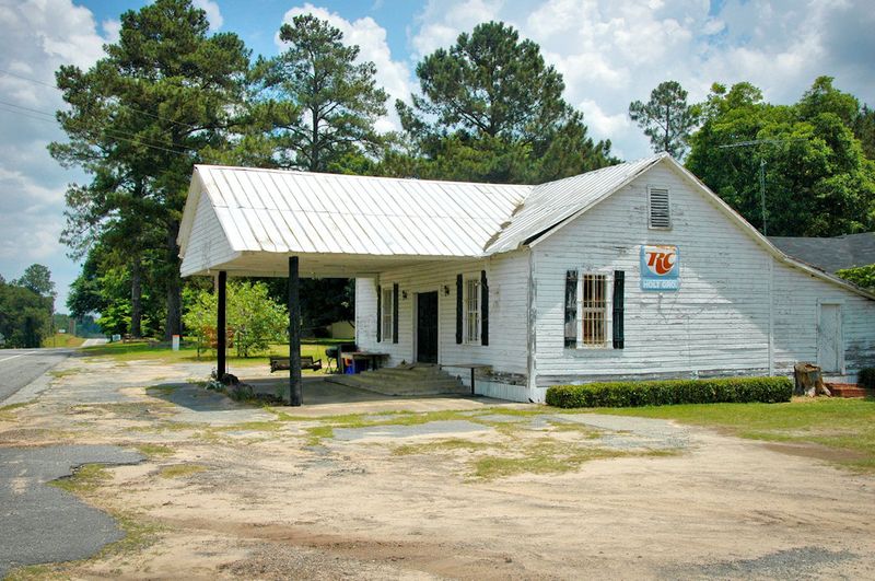 10 Tennessee Meat Markets That Keep Tradition On Every Counter - Decor Hint Holt's Meat Market in Greeneville