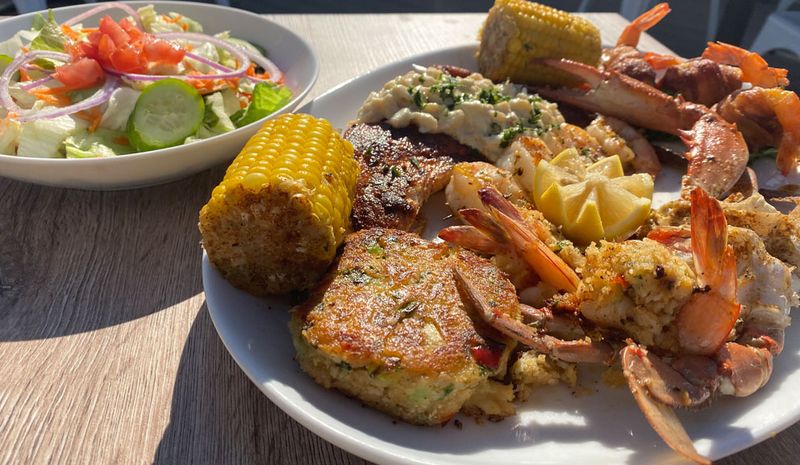 These 13 Texas Seafood Spots Prove The Best Flavor Comes Off The Beaten Path - Decor Hint Katie's Seafood Market in Galveston