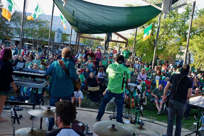 Live Music & Cultural Events