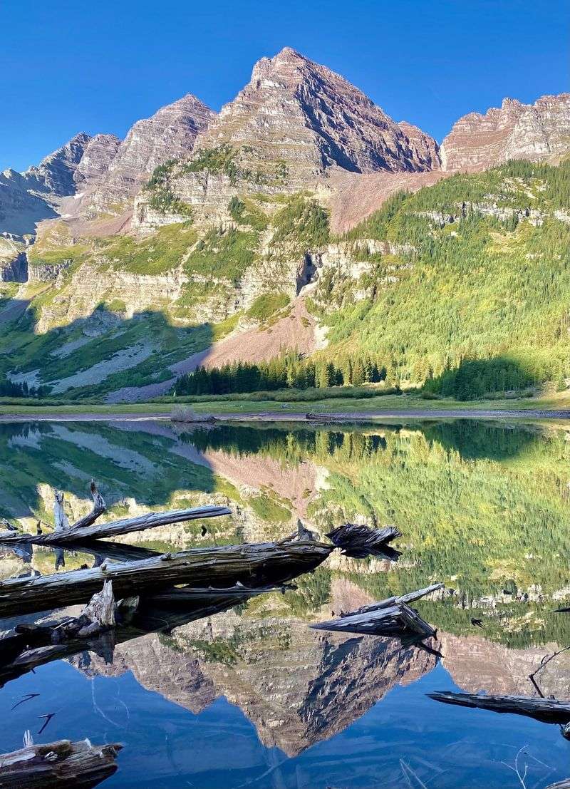 Crater Lake Trail's Mirrored Mountain Reflections