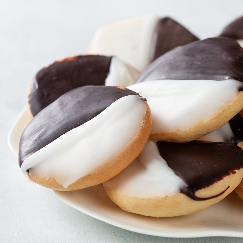 New York City's Most Iconic Foods - And Where Locals Still Get Them - Decor Hint Black and White Cookies