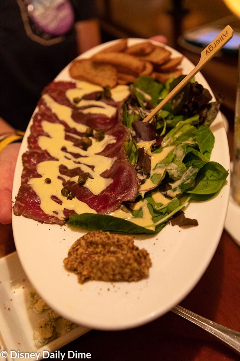 10 Can't-Miss Buffets In Florida For Big Appetites - Decor Hint Hollywood Brown Derby Lounge - Disney's Hollywood Studios