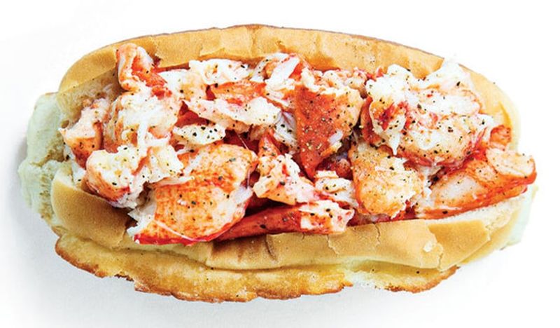 12 Maryland Small-Town Restaurants Overflowing With Charm - Decor Hint Mason's Famous Lobster Rolls