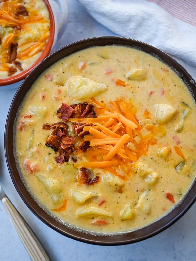 18 New York Country Recipes That Bring Warmth To The Table - Decor Hint Creamy Potato Soup