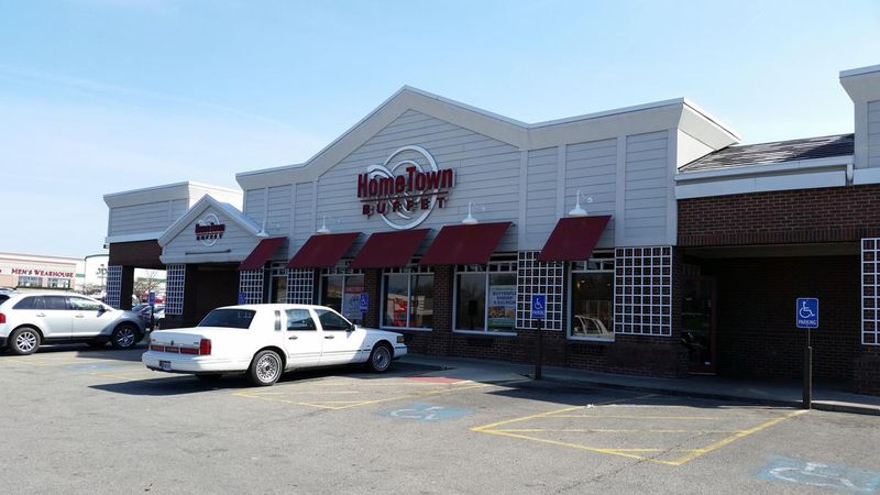 11 Ohio All-You-Can-Eat Buffets Serving Hearty Midwestern Flavor - Decor Hint HomeTown Buffet in Cincinnati