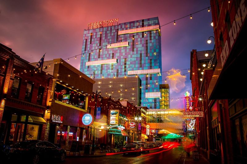 13 American Neighborhoods Where Culture Food And Community Come Alive - Decor Hint Greektown, Detroit