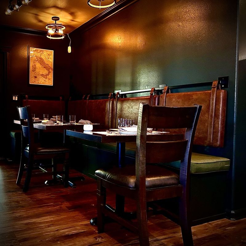 14 Oregon Italian Restaurants So Authentic Locals Hope You'll Never Find Them - Decor Hint Ferraro's Italian Restaurant in Medford