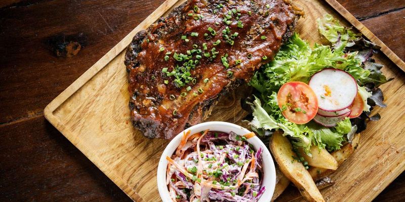 On Q Smokehouse Grill - Saint Leo