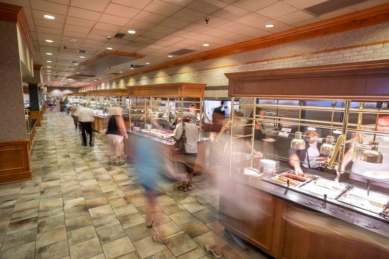 Classic Buffets In Pennsylvania That Are Totally Worth It - Decor Hint Shady Maple Smorgasbord
