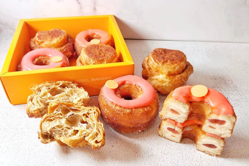 New York Foods Locals Can't Live Without - Decor Hint Cronuts