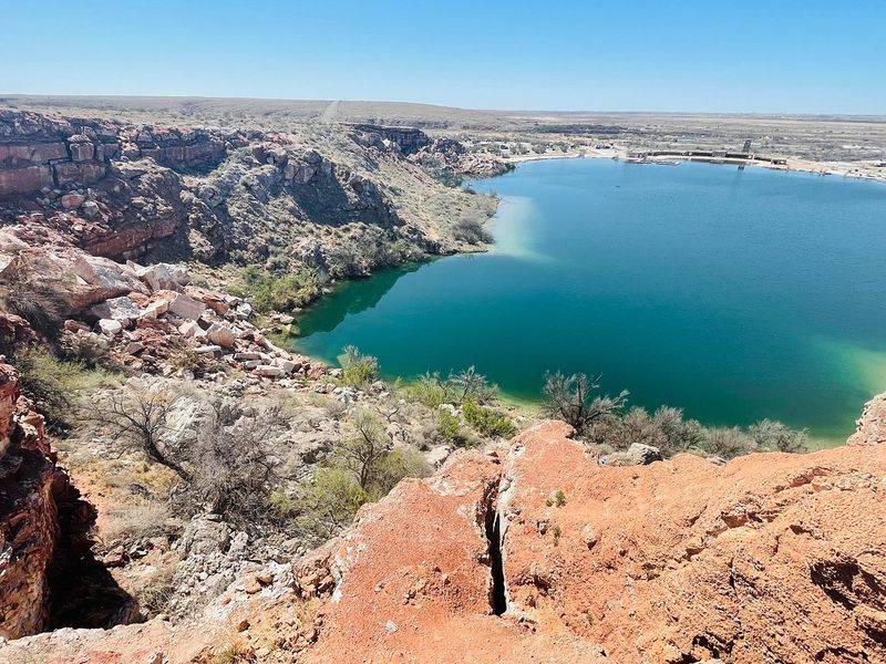 This Secret Lake In New Mexico Is Too Beautiful To Stay Hidden - Decor Hint Peaceful Escape