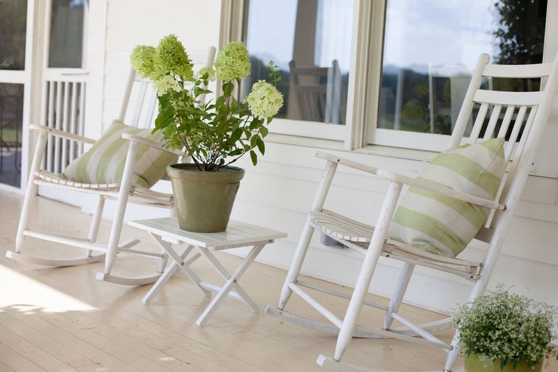 Farmhouse White Classics in Chapel Hill
