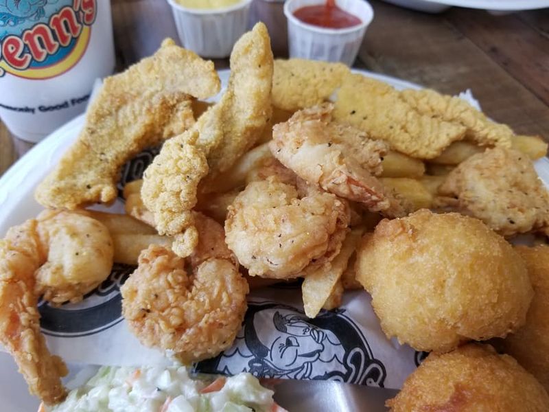 11 Mississippi Catfish Joints Locals Can't Stop Talking About - Decor Hint Penn's Restaurant – Multiple Locations