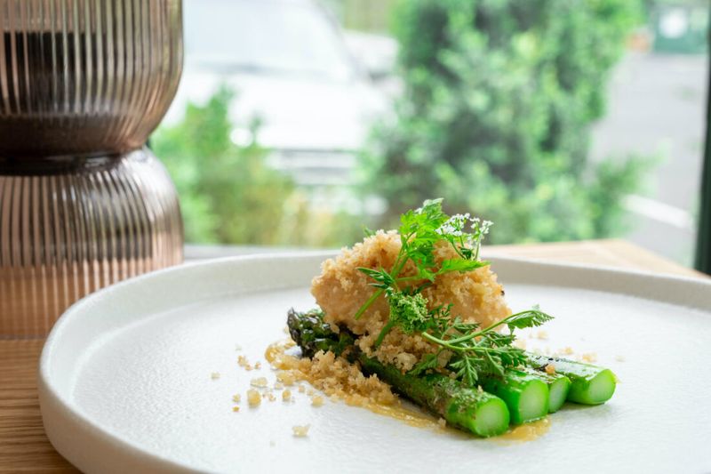 Restaurants In Virginia Worth The Reservation Hunt - Decor Hint Maude & The Bear, Staunton