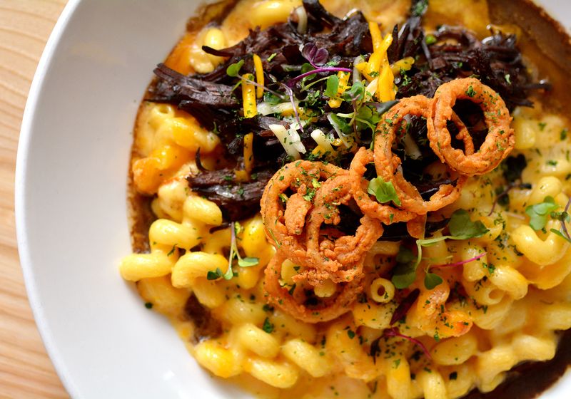 14 North Carolina Gas Station Foods Locals Can't Stop Raving About - Decor Hint Mac And Cheese