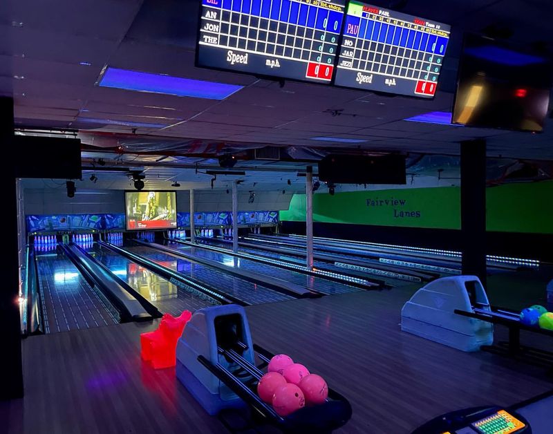 7 Ohio Bowling Alleys That Closed And 5 That Remain Classics - Decor Hint Fairview Lanes, Fairview Park
