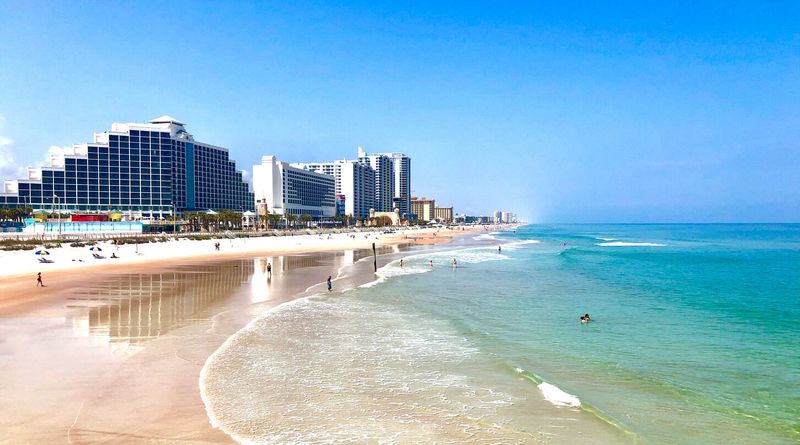 This Florida Town Is Beautiful, Affordable, And Somehow Still Under The Radar - Decor Hint Ideal Weather For Year-Round Fun