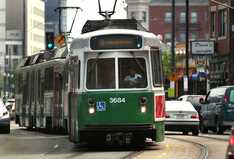 10 Boston Train Rides Perfect For History And Scenery Lovers - Decor Hint The MBTA Green Line - Oldest Subway in America