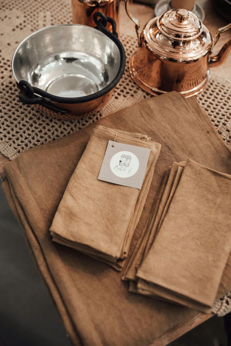 Household Items Boomers Tend To Keep Around - Decor Hint Table Linens And Napkins