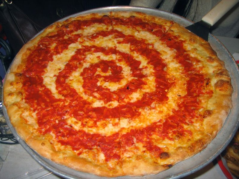 Exploring Maryland-Style Pizza: What Makes It So Different? - Decor Hint Sweet Sauce Profiles