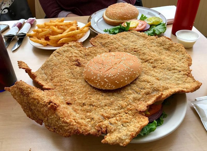 Massachusetts Restaurants Where The Tenderloin Sandwich Steals The Show - Decor Hint The Corner Cafe