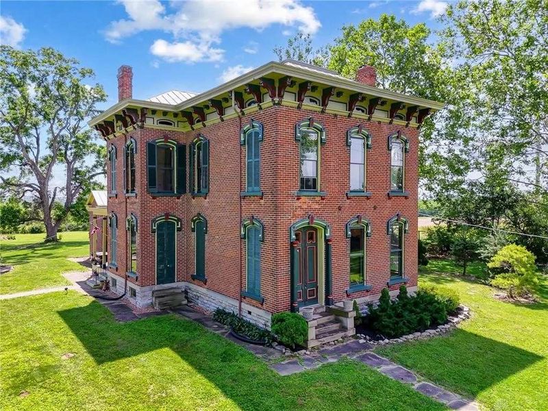 12 Classic Ohio House Styles Making A Comeback - Decor Hint Italianate Victorian Homes