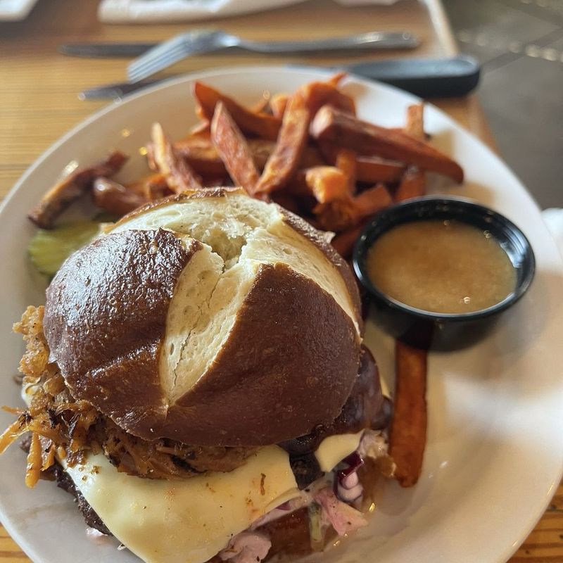 Honker's Cafe (Carbondale)