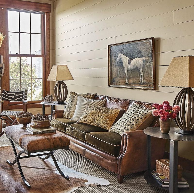 Minnesota Winter Home Design Ideas To Stay Warm And Stylish - Decor Hint Use Warm Color Palettes