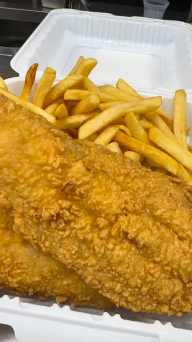 The Best Catfish Restaurants In Maryland For That Perfect Crunch - Decor Hint Selby's Grab and Go, Waldorf