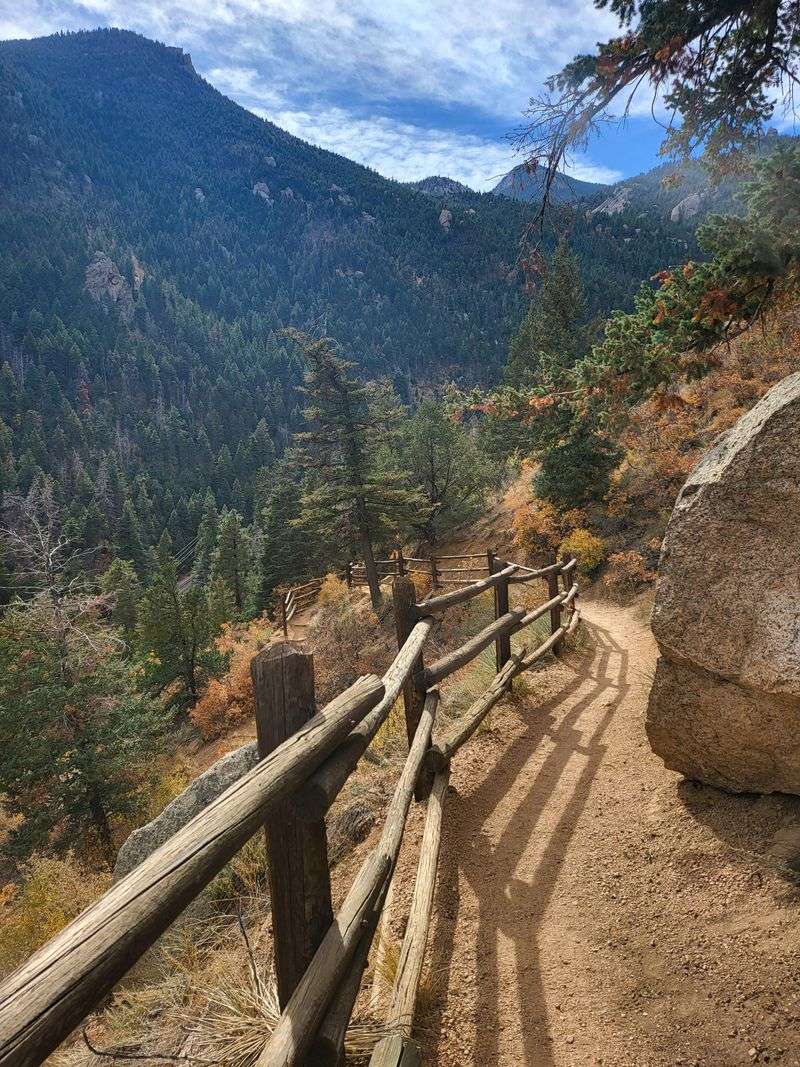 Where To Catch The Last Fall Colors In Colorado Before They're Gone - Decor Hint Manitou Springs & Barr Trail Area