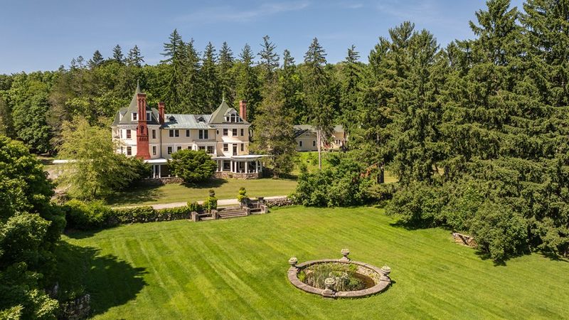 Hitchcock Castle (Poughkeepsie)