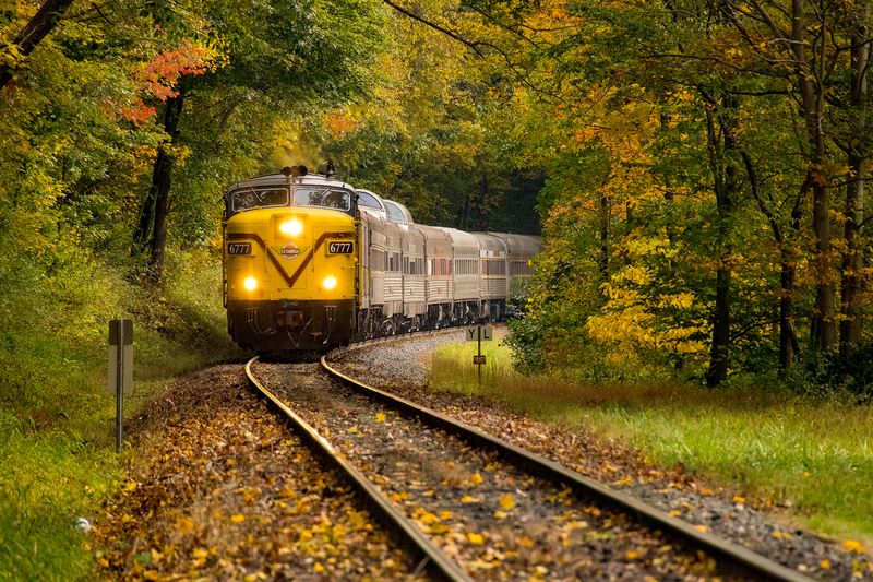 Tranquil Train Rides Across Ohio For A Leisurely Day Out - Decor Hint Cuyahoga Valley Scenic Railroad National Park Scenic Excursion