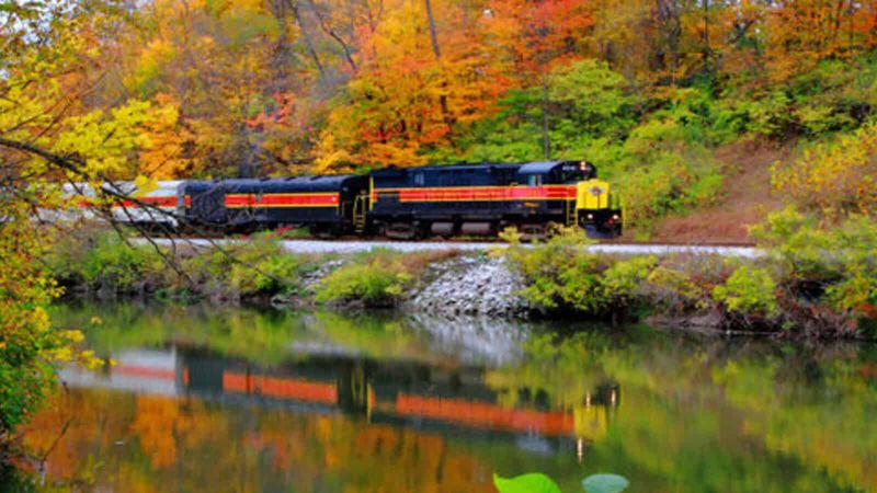 Tranquil Train Rides Across Ohio For A Leisurely Day Out - Decor Hint Cuyahoga Valley Scenic Railroad Towpath Trail Access
