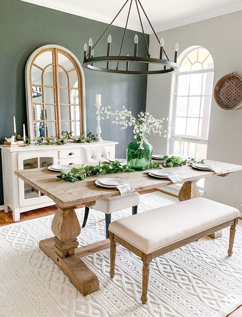 Massachusetts Finds That Are Worth More Than You Think - Decor Hint Reclaimed Wood Farm Tables